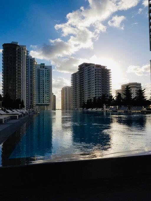 Iconbrickell Apartment ไมอามี ภายนอก รูปภาพ